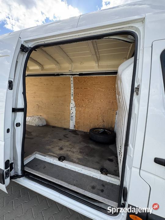Renault Master 3 L4H3 23 dCi 146 2012