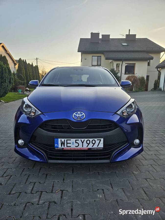 Toyota Yaris Comfort 15 Dynamic Force 1500cm3 Dąbrowa Wielka