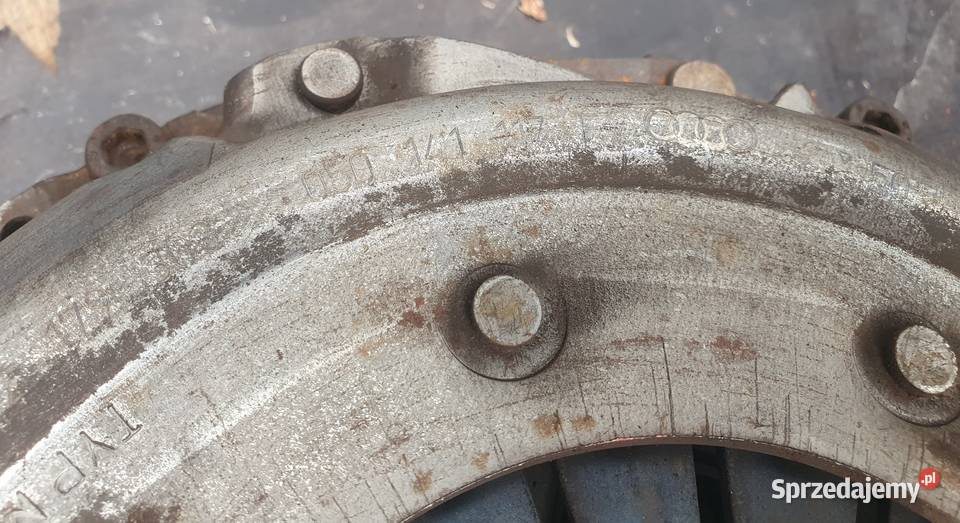 AUDI A4 B5 DOCISK SPRZĘGŁA 050141117 TARCZA mazowieckie