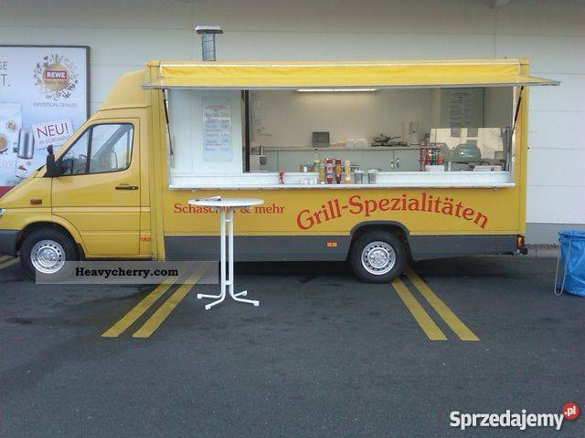 Samochód Gastronomiczny Food Truck Wędliny inne serwisowany w ASO Motoryzacja