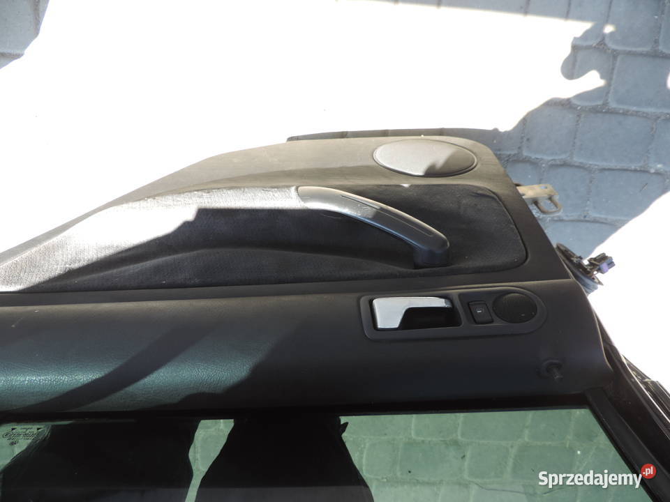 VOLKSWAGEN GOLF IV HB 5D DRZWI PRAWY TYŁ sprzedam