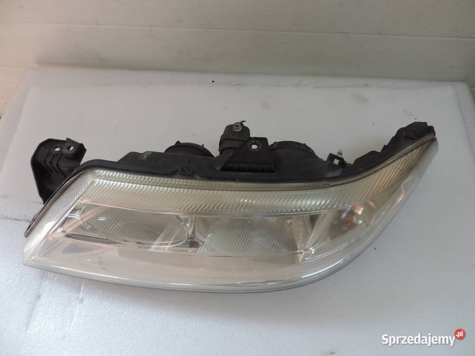 LAMPA LEWY PRZÓD REFLEKTOR RENAULT LAGUNA 2 Rok produkcji 2002 małopolskie