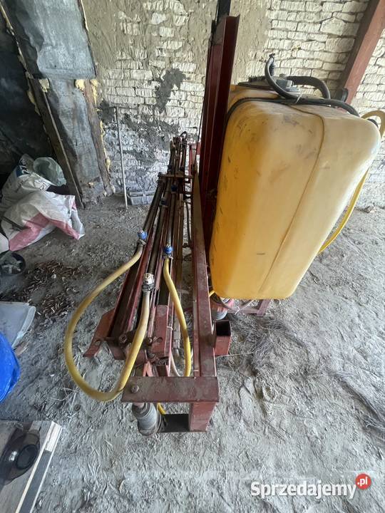 Sprzedam opryskiwacz Maszyny rolnicze