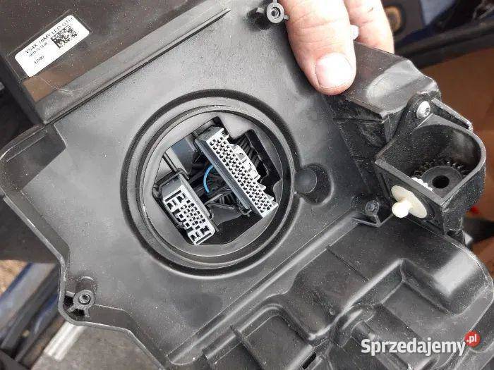 Lampa przednia lewa Volvo V90 II Full Led