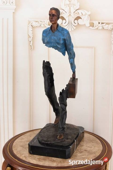 Nowoczesny Niewidzialny Podróżnik Figura Rzeźba małopolskie Kraków