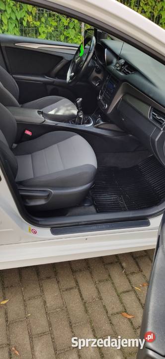 Toyota Avensis 18 benzyna Polski salon 2017r Zarejestrowany w Polsce Elbląg