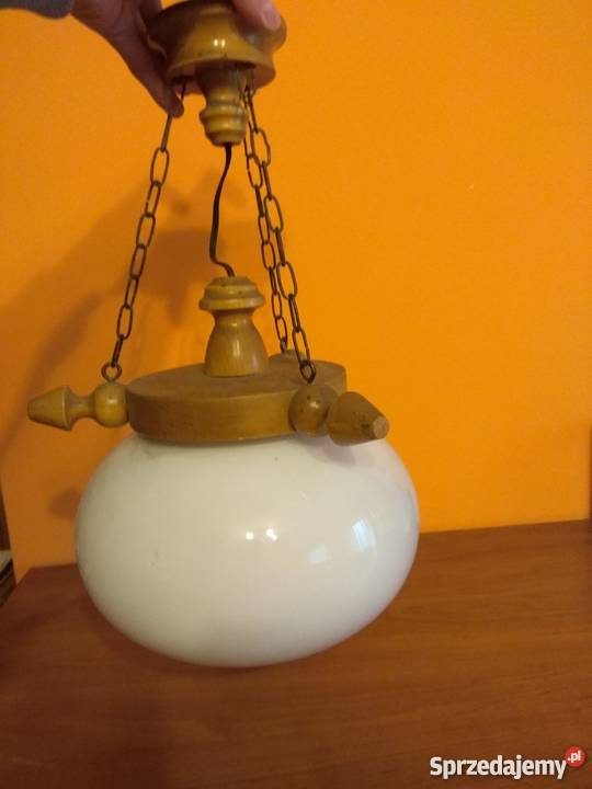 Lampa z elementami drewna Koronowo