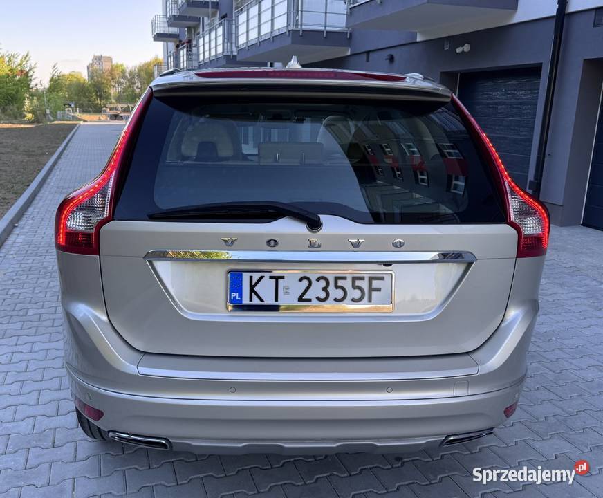 2017 Volvo XC60 Panorama Jasne Skóry D3 150 93900km Tarnów