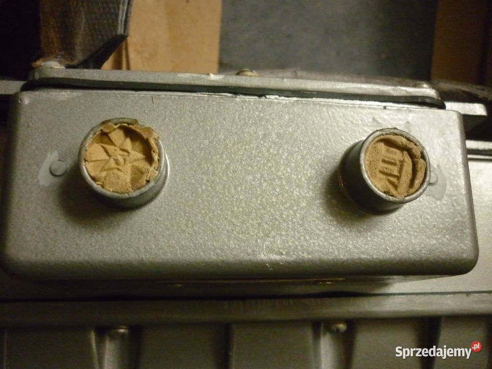 Regulator napięcia RR361