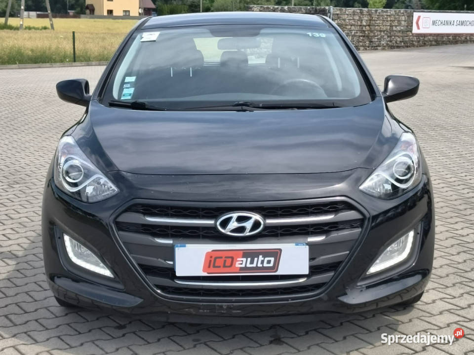 Hyundai i30 14 benzyna 100 ledy klimatyzacja i30 Kęty