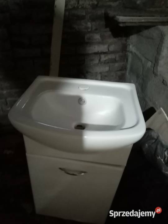 Szafka z umywalką do łazienki stojąca podkarpackie Zagórz