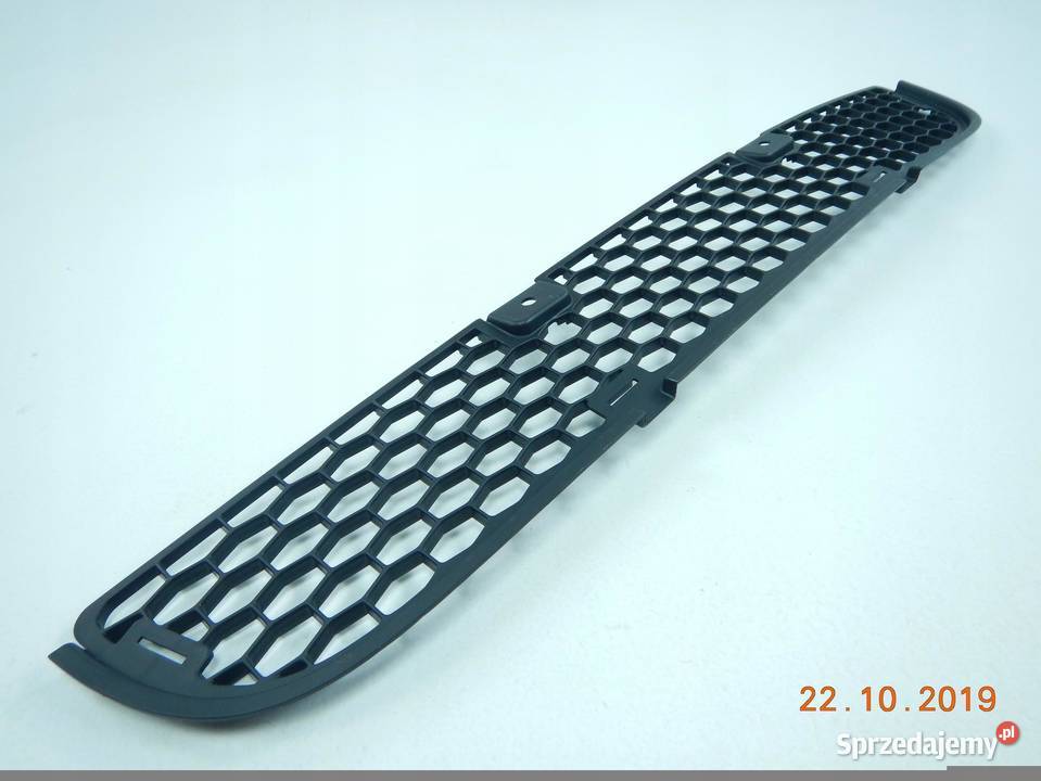 KRATKA ZDERZAKA PRZÓD HYUNDAI TRAJET 9908 ASO