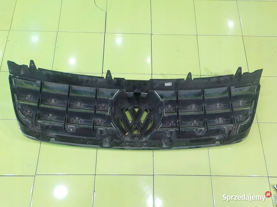 VW TOUAREG 7L 25 TDI AUT 06r 5D atrapa grill osobowe