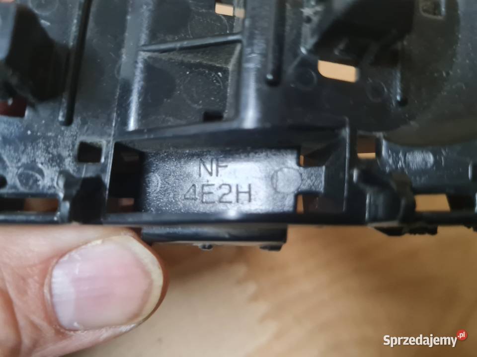 Subaru BRZ slizg zderzaka PRAWY Części montażowe Śrem