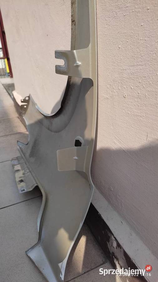 Błotnik nadkole przod Peugeot 301 oryginał kujawsko-pomorskie