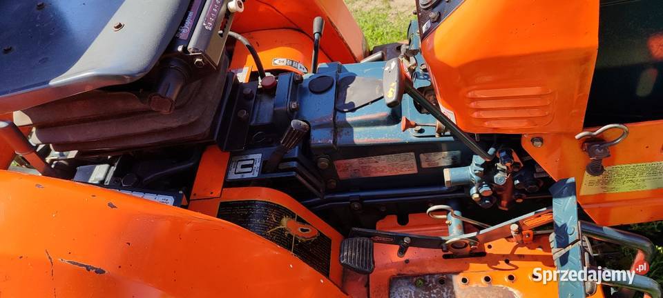 Kubota B8200 HST 4WD Lisewo