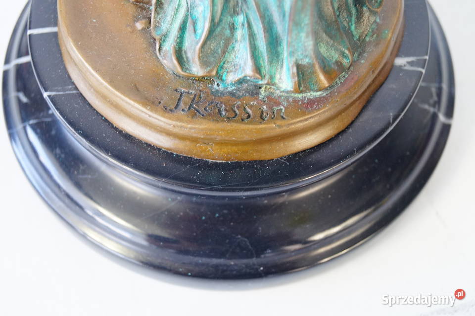 Kobieta ze skrzypcami figura z brązu skrzypaczka Antyki Gizałki