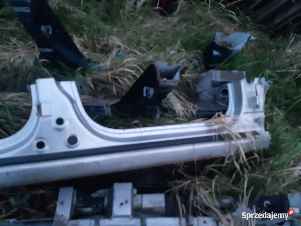 Opel Zafira B prawy próg element cięty Łódź