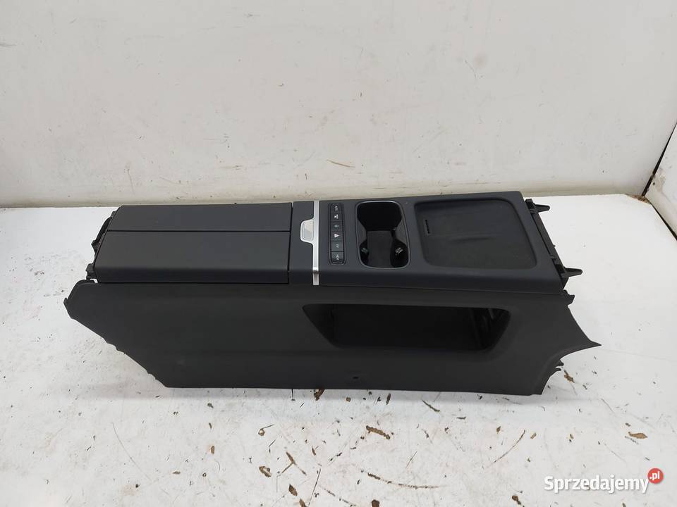 Jaecoo 7 PHEV 2025r tapicerka boczek bagażnika osobowe