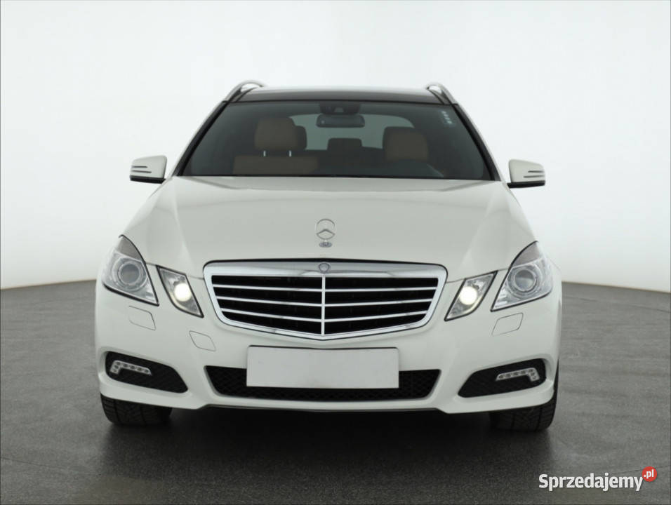Mercedes E E 200 Piaseczno