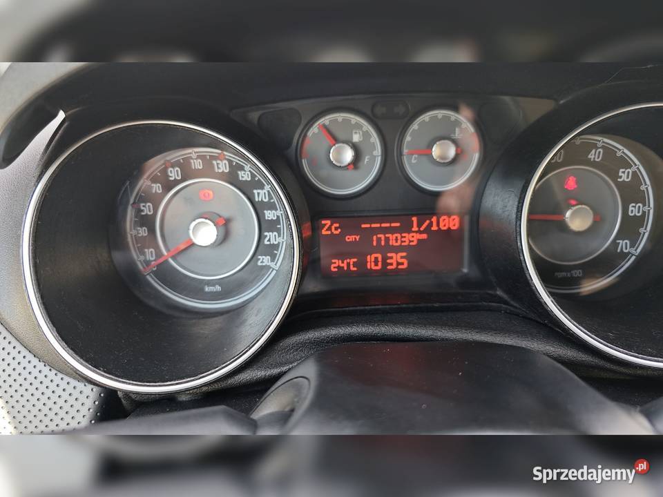 Fiat Punto Evo Salon Polska bezwypadkowy stan b zielony