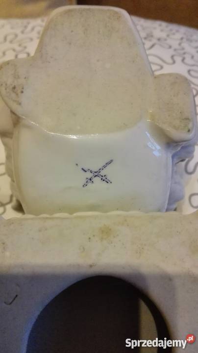 Piękna stara figurka