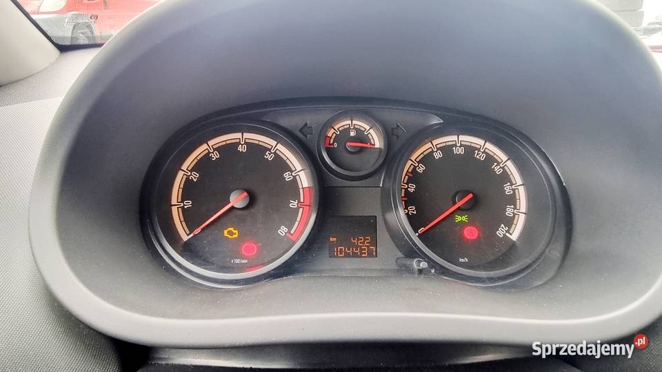 Opel Corsa D 12 Benz Van kupiony w polskim salonie Białystok