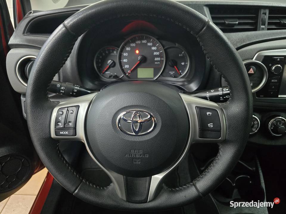 Toyota Yaris 133 VVTi 99 87 piękny kolor bordo 87km mazowieckie Karczew