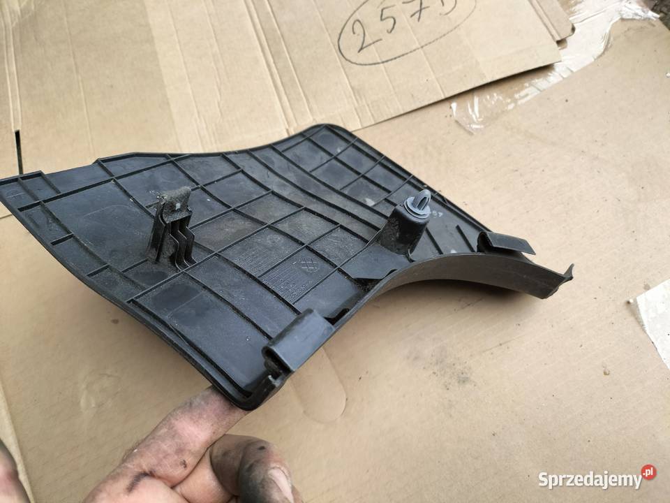 KIA CEED 858261H000 OSŁONA SŁUPKA PROGU PRAWY osobowe sprzedam