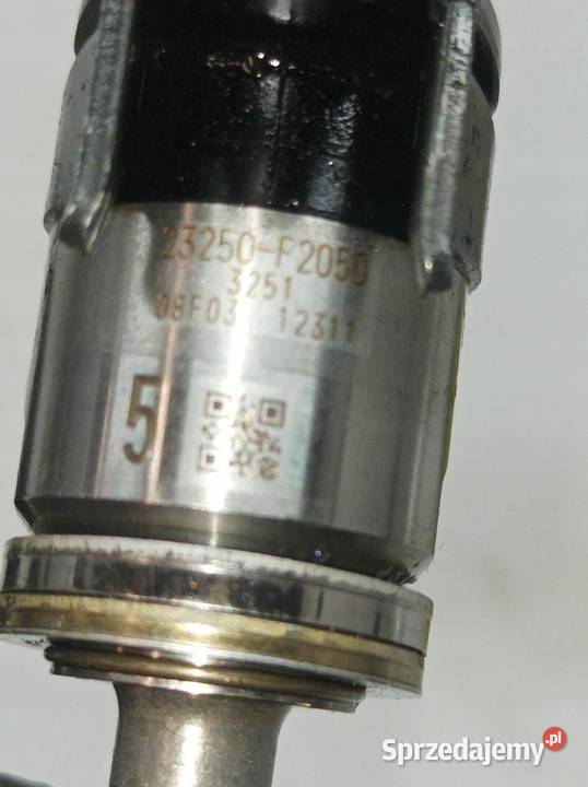 WTRYSKIWACZ 23250F2050 15 12V M15A VVTI Toyota sprzedam