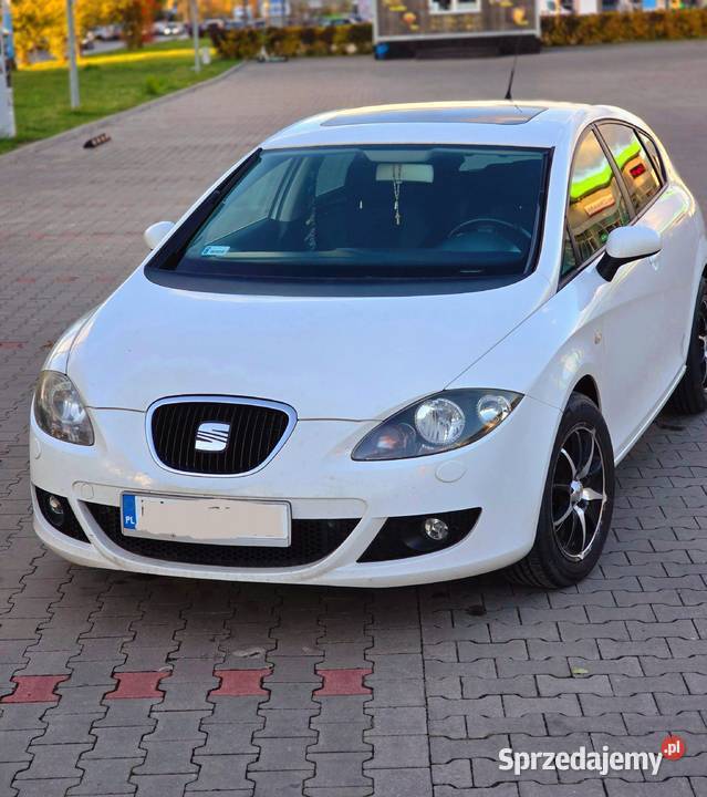 LEON II najbogatsza wersja STYLANCE 16 LPG 2008r Rok produkcji 2008 Łódź