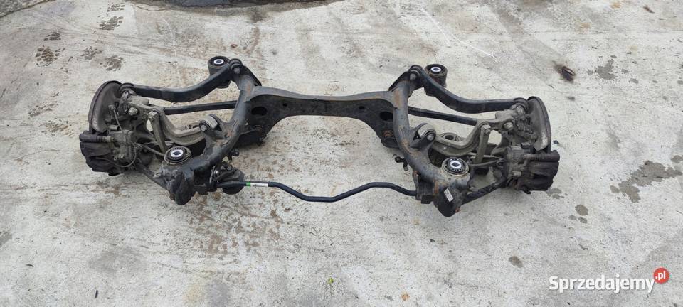 SANKI WÓZEK TYŁ AUDI A4 B9 A5 8W0505235AG SEDAN osobowe Przystajń
