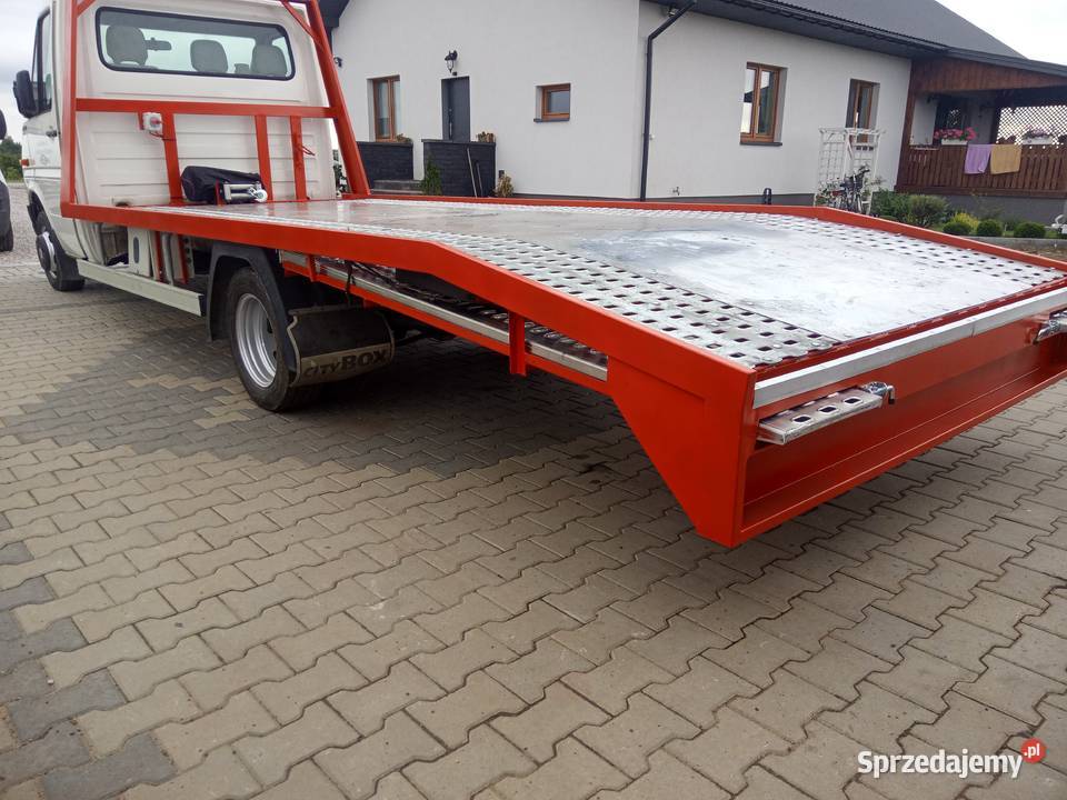 Autolaweta najazd zabudowa laweta Paradyż