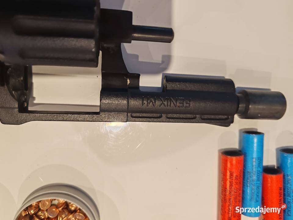 Rewolwer alarmowy Hukowy Rosomak 6mm Long Koluszki