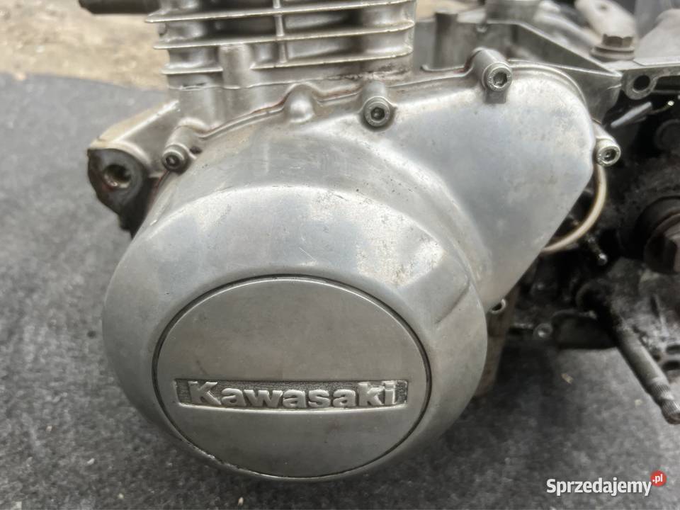 Pokrywa dekiel prawy silnika Kawasaki LTD 440 Pokrywy i osłony silnika Ostrów Wielkopolski sprzedam