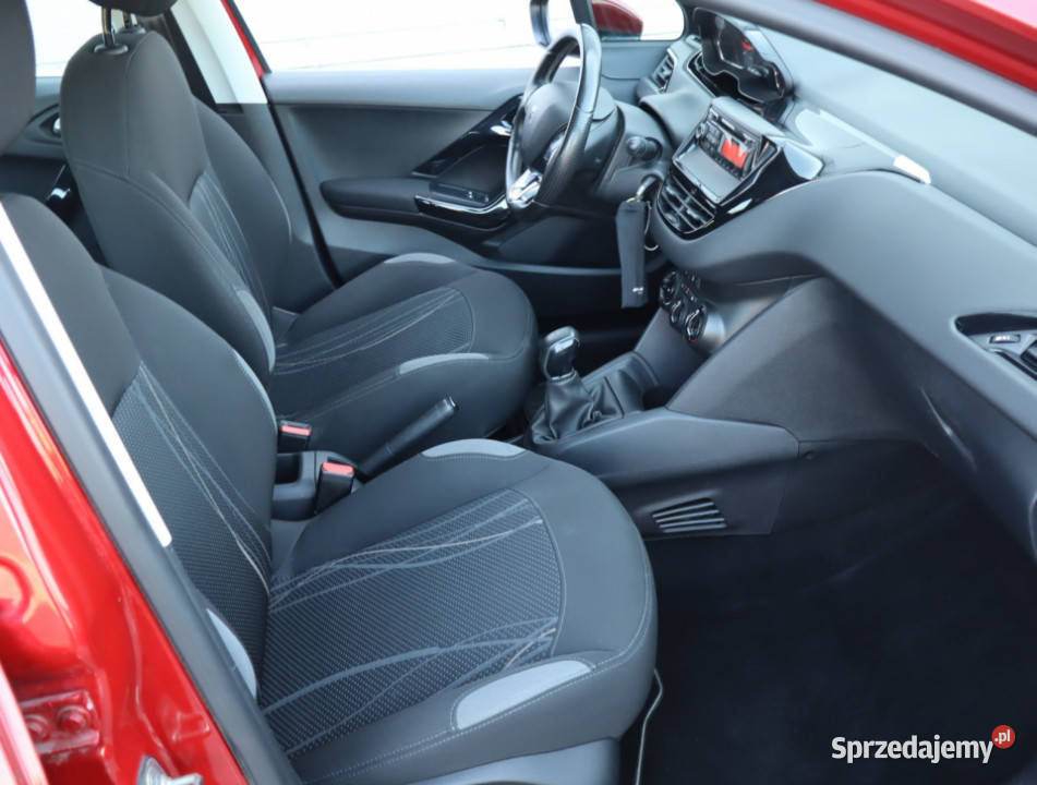Peugeot 208 14 VTi Piaseczno