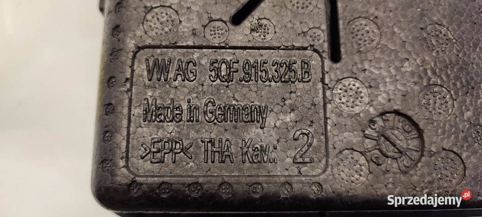 VW TIGUAN II PODSTAWKA AKUMULATORA 5QF915321C