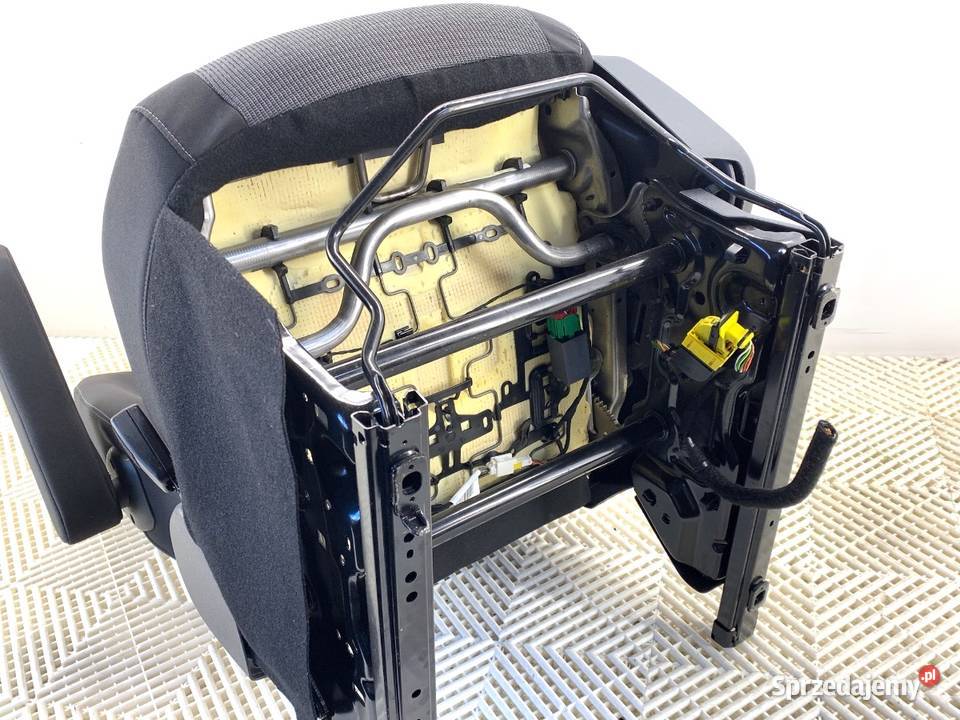 FOTEL LEWY PRZÓD TOYOTA PROACE Minivan SIEDZENIE