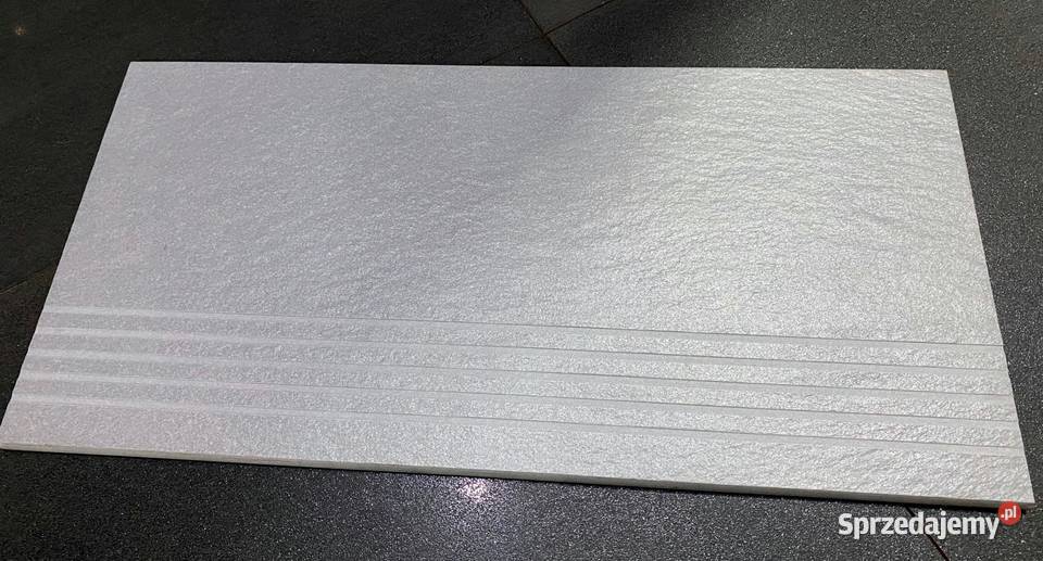 Płytki na schody SZARE stopnice 30x60 atest R11 łódzkie