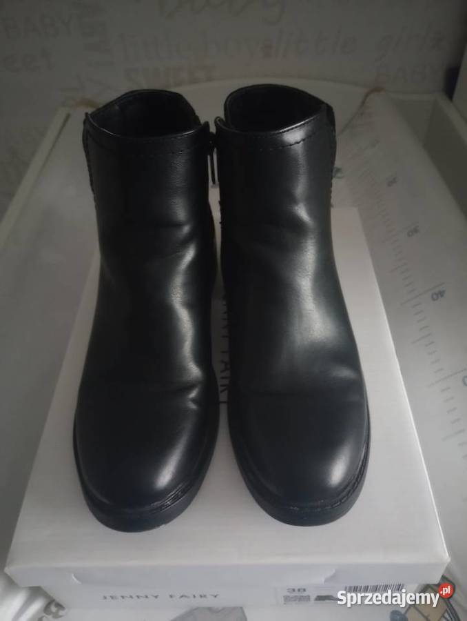 Krótkie kozaczki dodatki złote ocieplane czarny zachodniopomorskie sprzedam