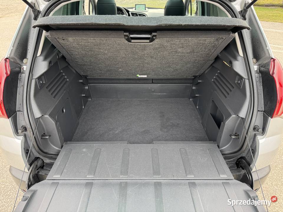 Peugeot 3008 16 DIESEL Klimatronik Nawigacja hak Konin sprzedam