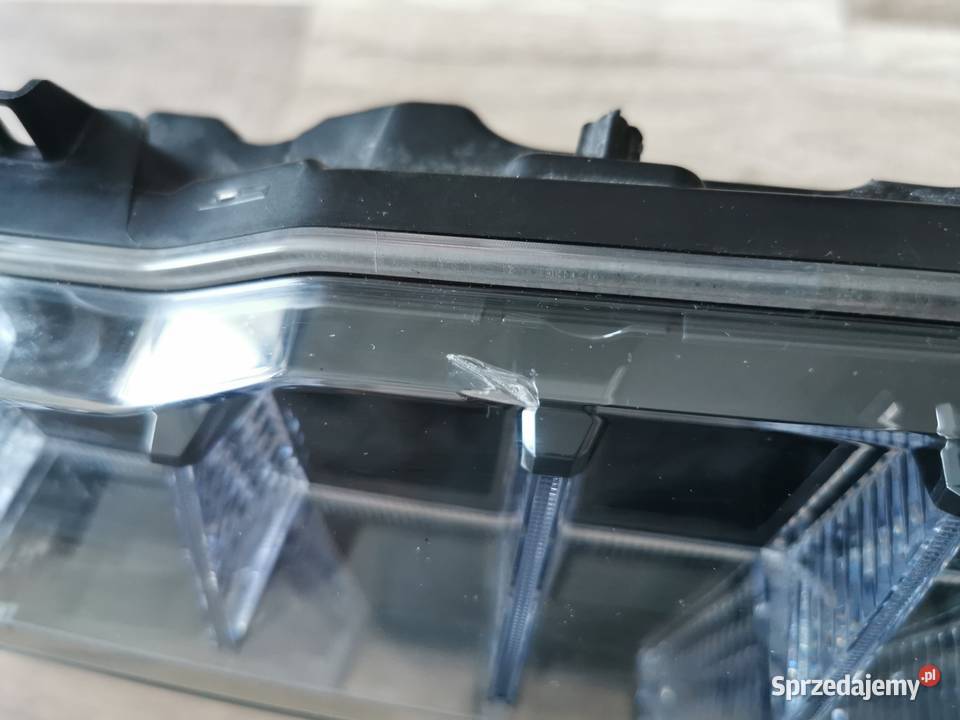 SKODA ENYAQ iV osłona chłodnicy 5LA941107A osobowe Świerzawa