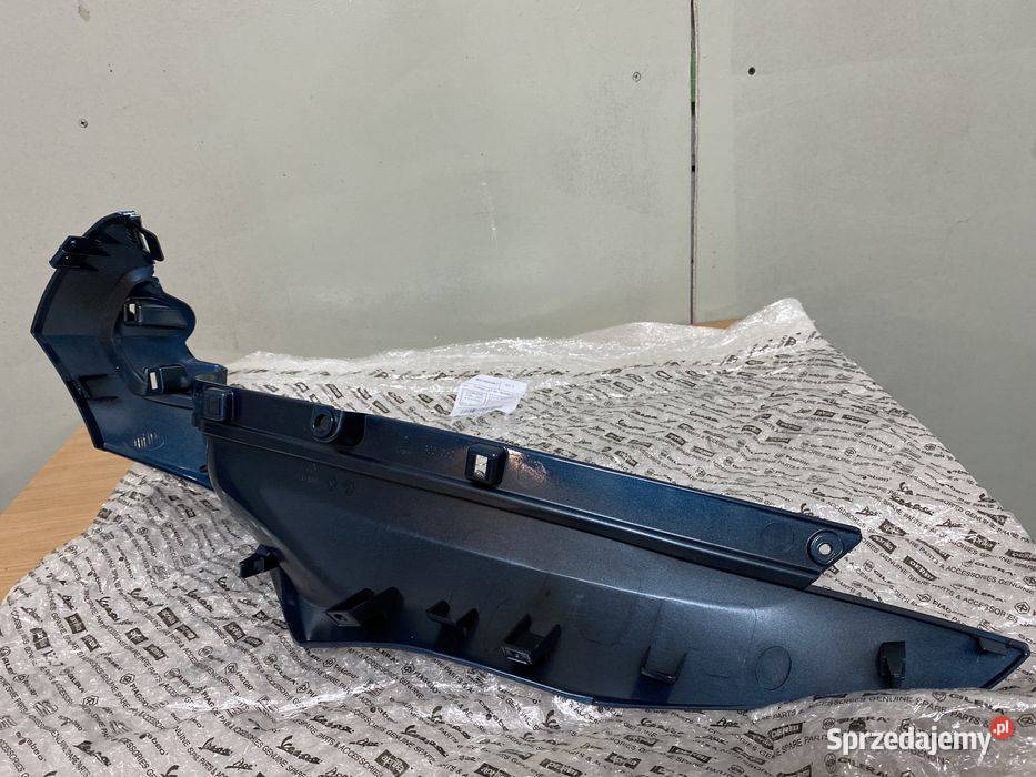 Piaggio Beverly 400 ABS SX 300 HPE owiewka lewa Pozostałe Poznań