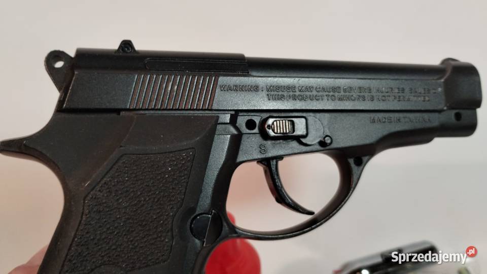 Pistolet na kulki stalowe CO2 replika Beretta Warszawa