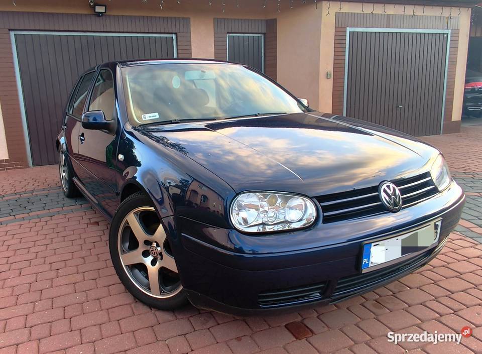 Volkswagen Golf 16 BenzynaLPG 2003r Mrozowa Wola