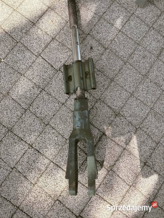 Widełki wieszaka John Deere L200755 Pigża