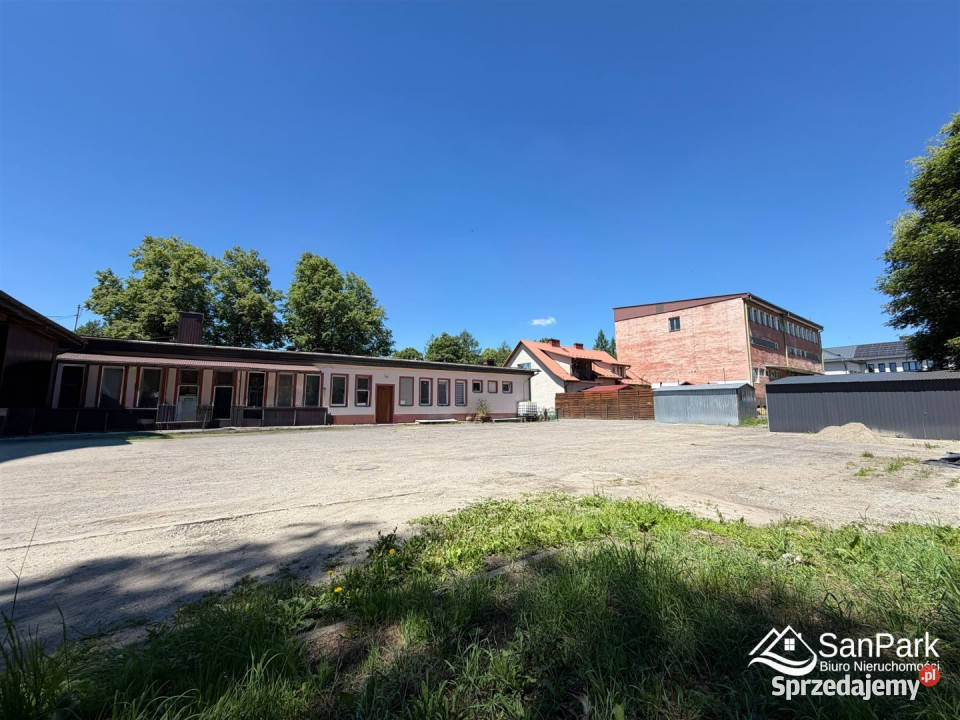 Lokal 570m2 Czarna