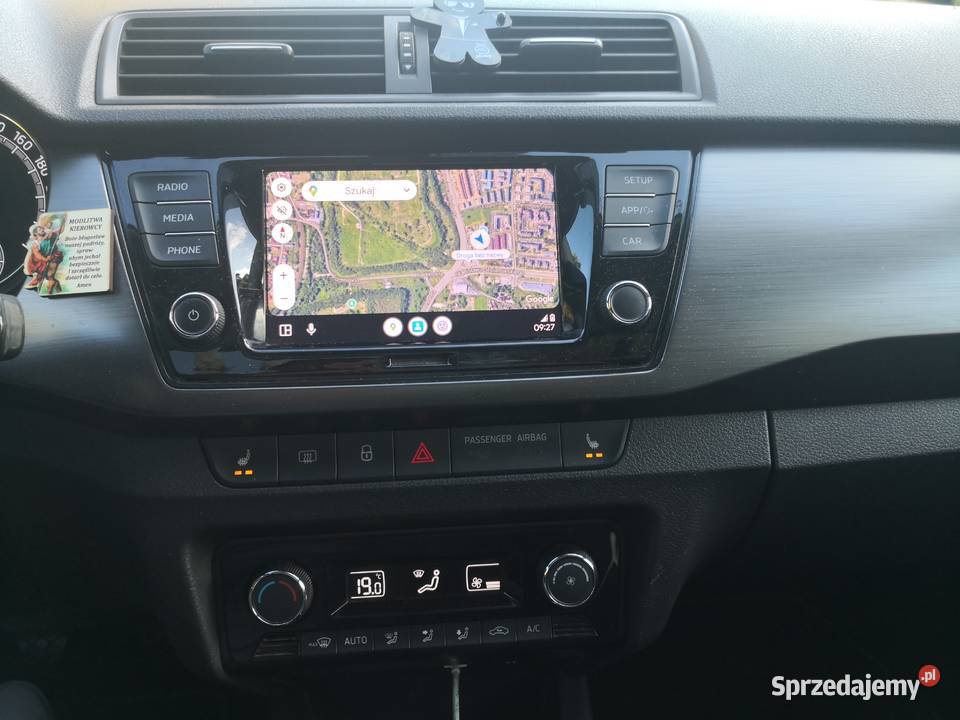 Skoda Fabia 10 TSI Style Szklany dach Serwis Aso elektrycznie ustawiane fotele Kraków sprzedam
