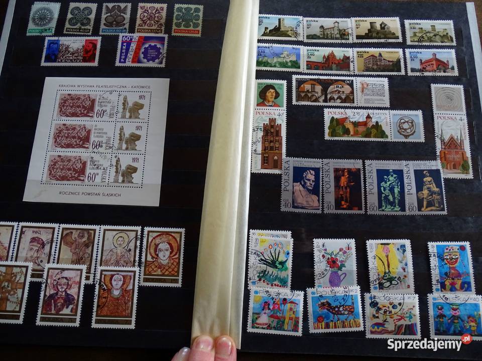 Sprzedam album polskich znaczków z lat 6474 Różan sprzedam