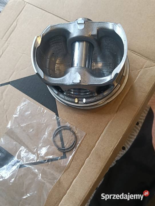 Nowy tłok Kolbenschmidt 40 247 600 20tfsi Wąwolnica